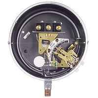 Dwyer DA-7031-153-1 Bourdon Tube Pressure Switches with External Adjustments for HVAC & Pumps (Gauge, 15 psi, NPT Male, 1/4 in, None)