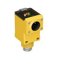 Banner Engineering Q45BW22CV4Q1 Photoelectric Sensors Q45 Series: Convergent; Focal Point: 100 mm; Input: 90-250 V ac; Output: SPST Solid-state Relay; 4-pin Micro Integral QD