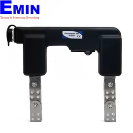 Portable equipment used for magnetic non-destructive testing and defect inspection