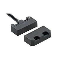 Omron Automation and Safety D40P-SPC-21-05 Reed Switches SMALL,PLAST,2NC/1NO,5M