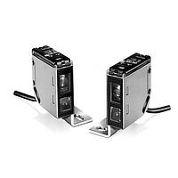 Omron Automation and Safety E3S-CT66-L Photoelectric Sensors Vertical, T-beam, Conn, Emmite