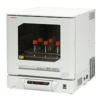 TAITEC BR-41FL Medium Sized Constant Temperature Incubator Shaker (+4ºC ~ +70ºC; ±0.3 ~ ±1.0℃; +5℃ ~ +35℃)
