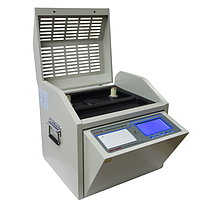 Analyzer of oil products quality