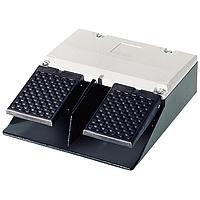 SIEMENS 3SE29321AB20 Two Pedal Switch FOOT SW, MOMENTARY, 2-PEDAL, 2NO+2NC