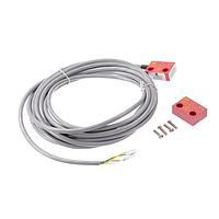 Omron Automation and Safety 44536-0105 Switch Hardware CM-S1PC5