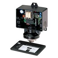 OMEGA PSW601B-300 Industrial Solid State Pressure Switch for High Cycles (Gauge, 300 psi, NPT Female, 1/4 in, IP65, NEMA Type 4X)